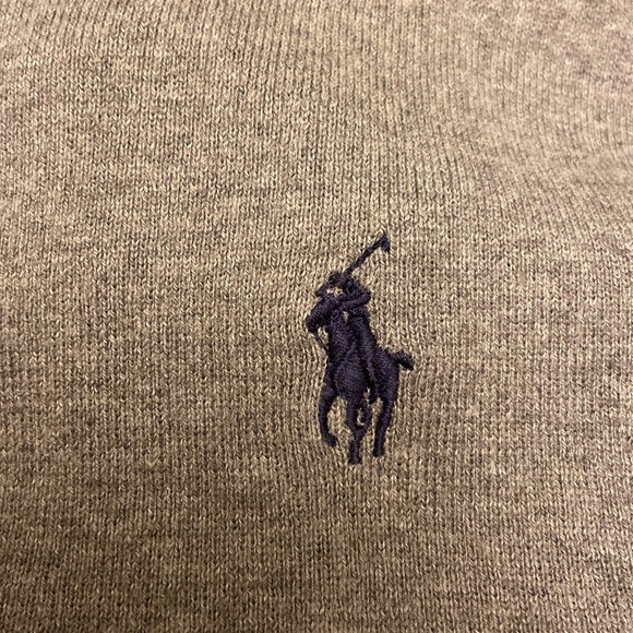 Polo by Ralph Lauren Gray V Neck Sleeveless Pullover Sweater Size Large. - Picture 5 of 5